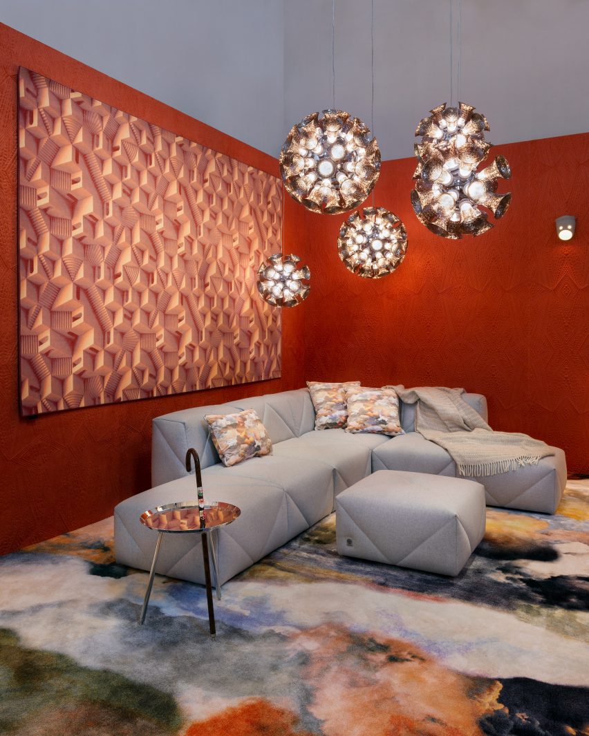 Dutch designer Edward Van Vliet designed the Kaipo Too table lamp for Moooi