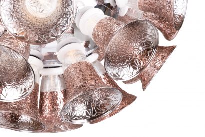 Dutch designer Edward Van Vliet designed the Kaipo Too table lamp for Moooi
