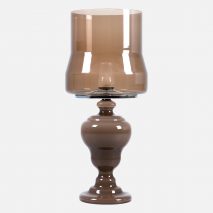 Dutch designer Edward Van Vliet designed the Kaipo Too table lamp for Moooi
