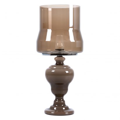 Dutch designer Edward Van Vliet designed the Kaipo Too table lamp for Moooi