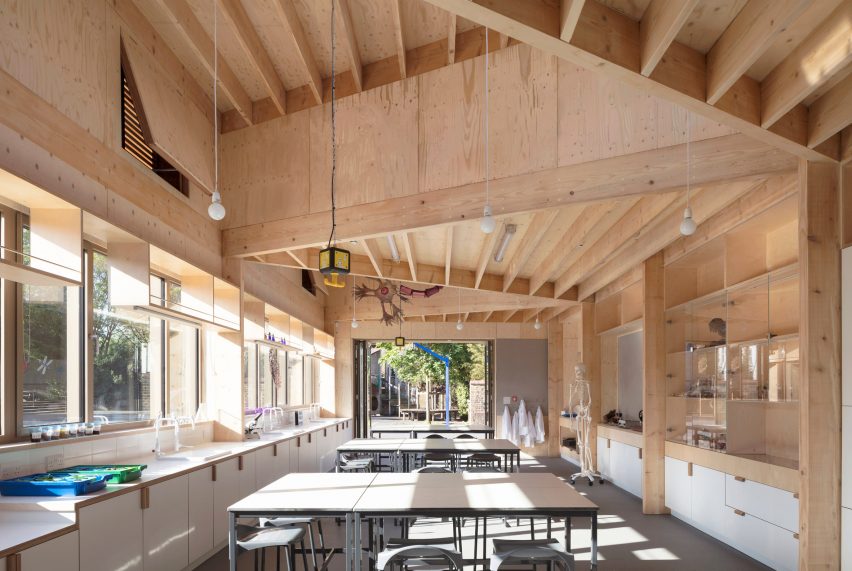 Eleanor Palmer Science Lab by AY Architects