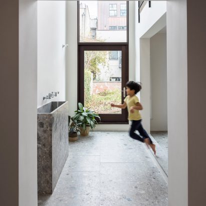 Extended Townhouse by Vondalwig