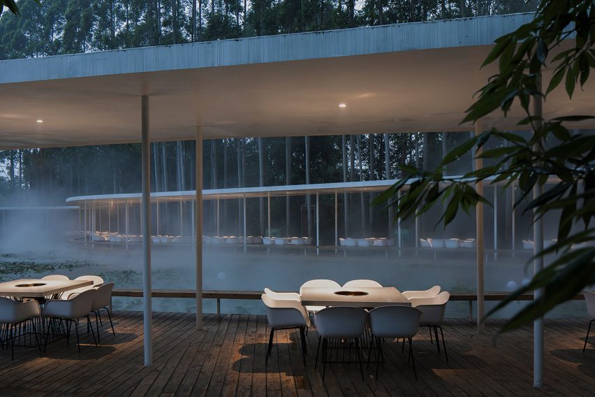 Garden Hotpot Restaurant by MUDA Architects
