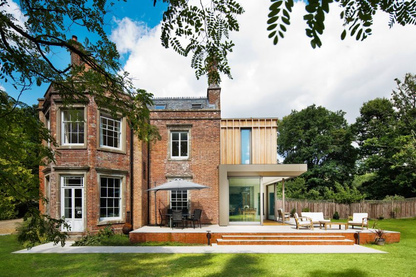 Gatti House by Adam Knibb Architects