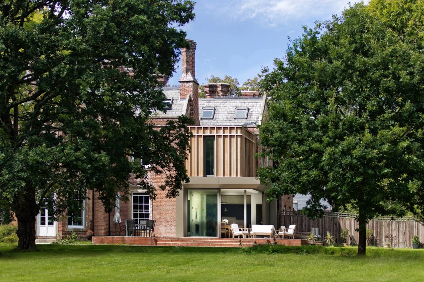 Gatti House by Adam Knibb Architects