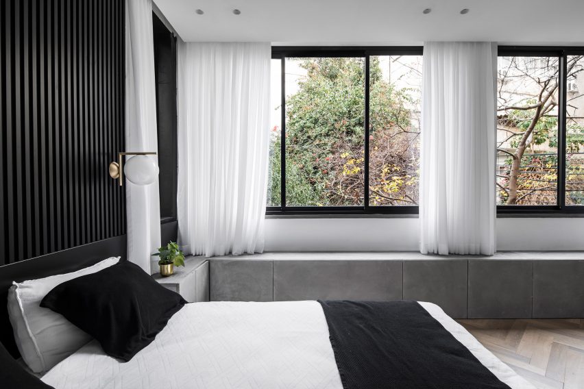 Habima Square apartment by Maayan Zusman