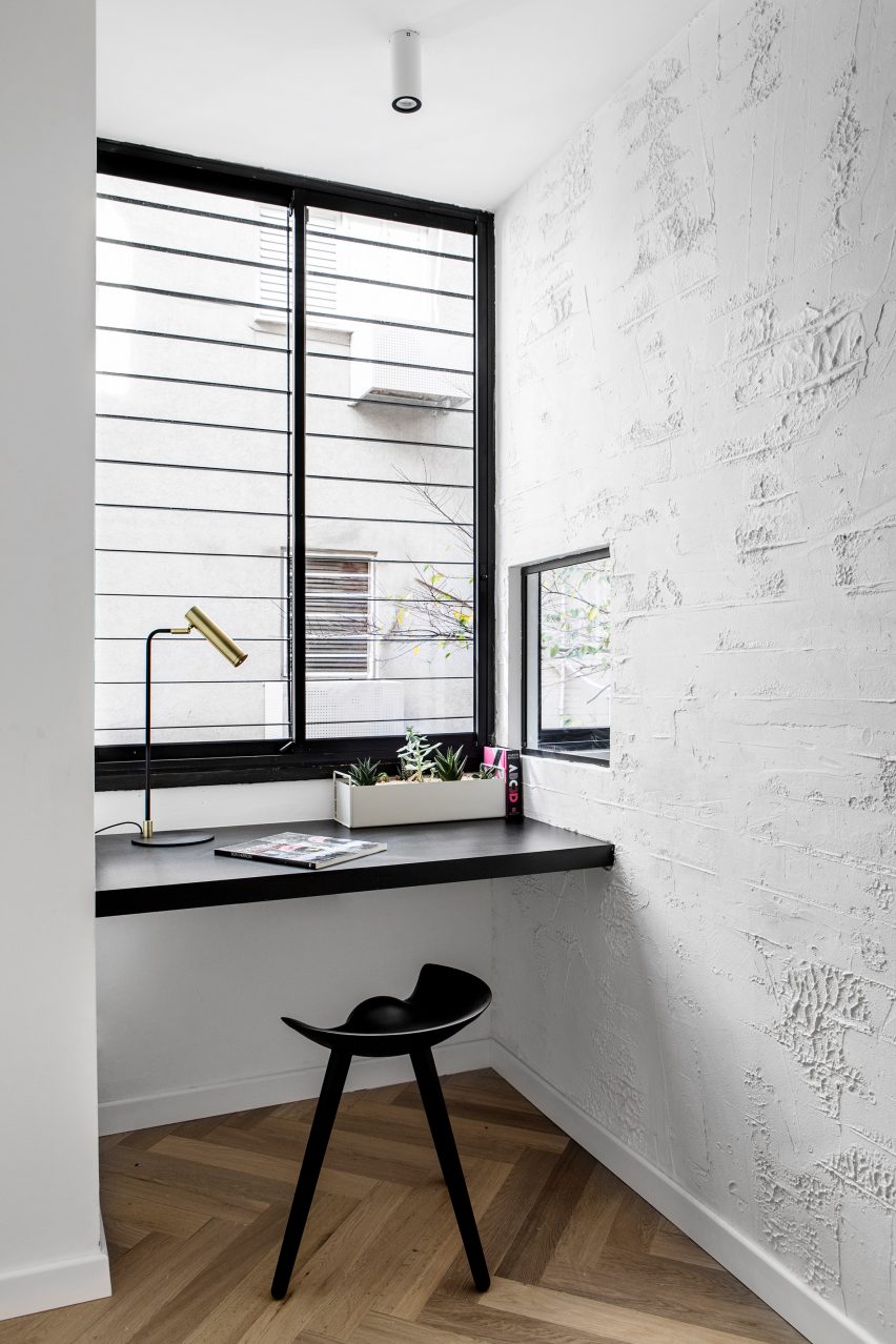 Habima Square apartment by Maayan Zusman