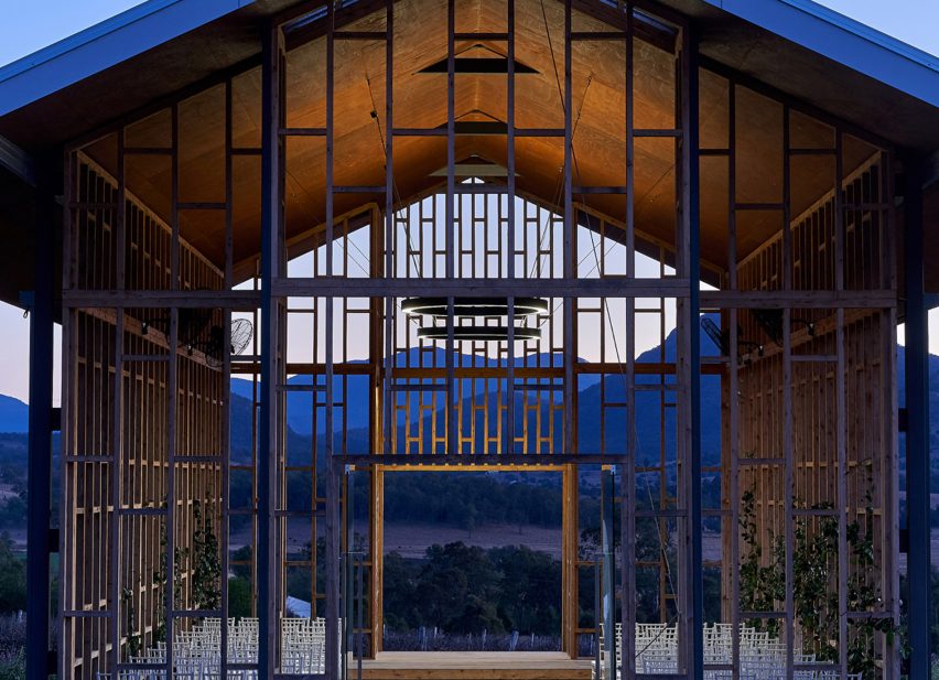Kooroomba Chapel by Wilson Architects