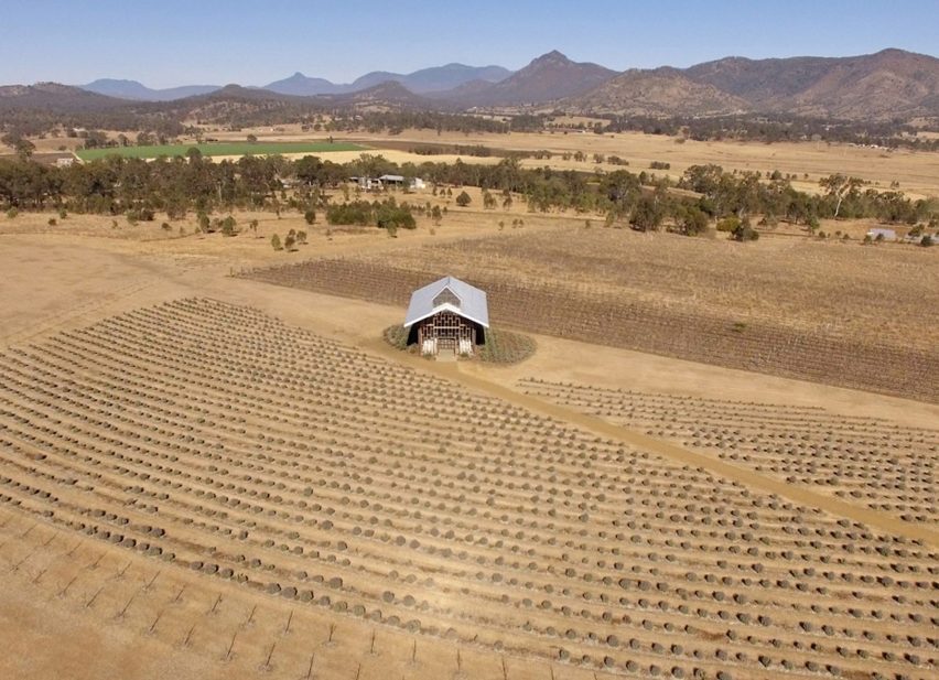 Kooroomba Chapel by Wilson Architects