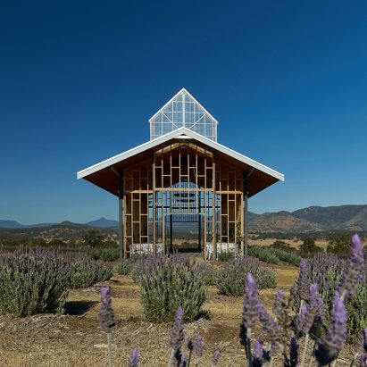 Kooroomba Chapel by Wilson Architects