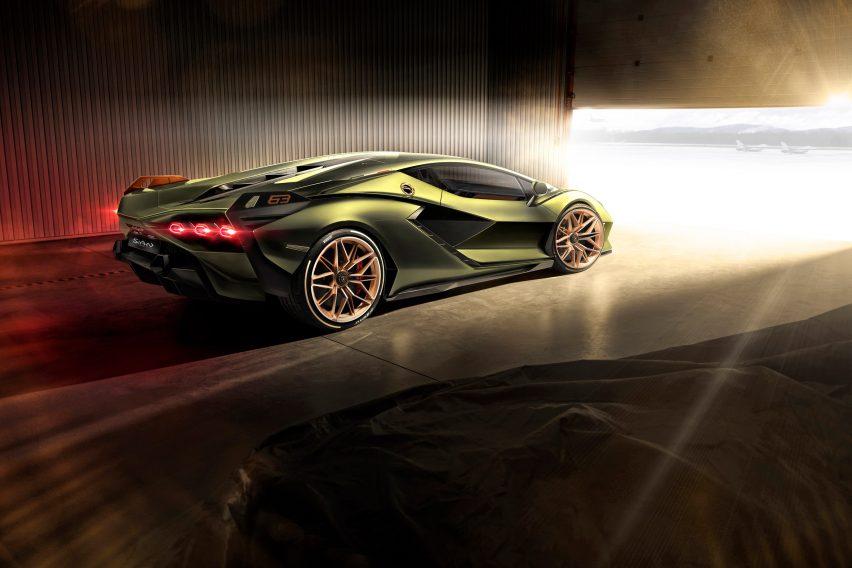 Lamborghini reveals its first hybrid production supercar