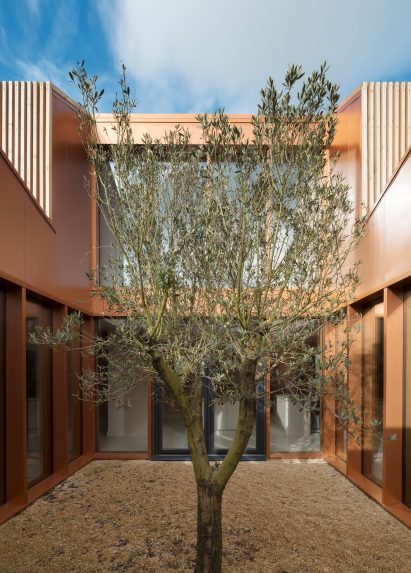 Long House by Bureau de Change