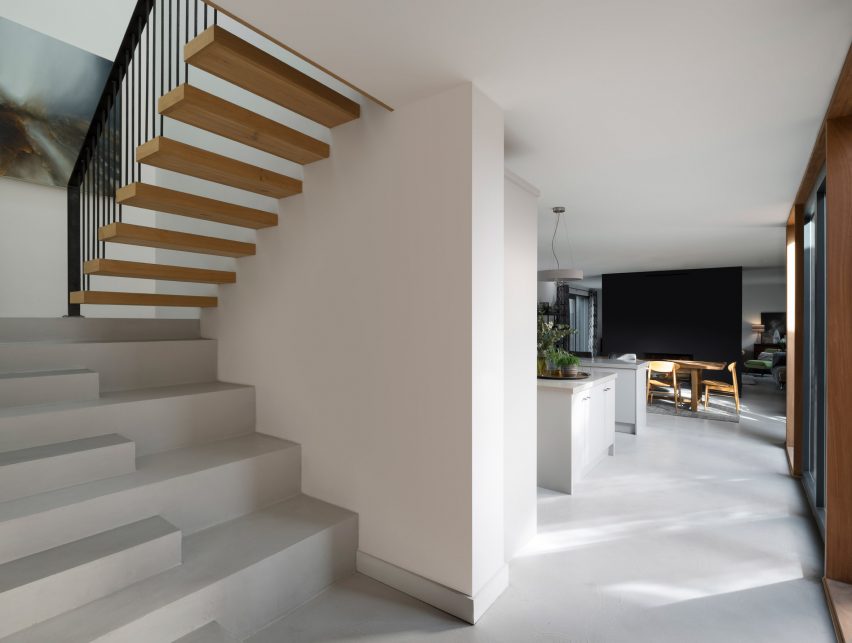 Long House by Bureau de Change