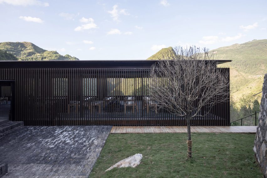 Mountain Bar and Restaurant by ZJJZ Atelier