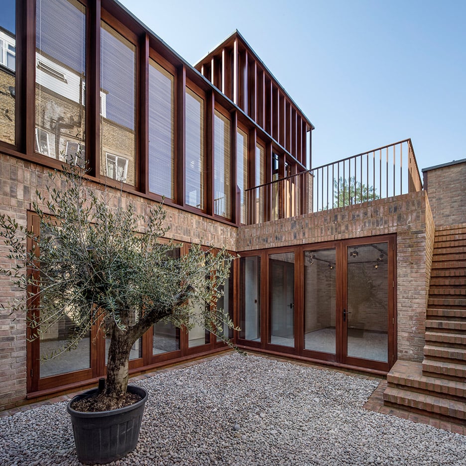 Periscope House by Groves Natcheva Architects