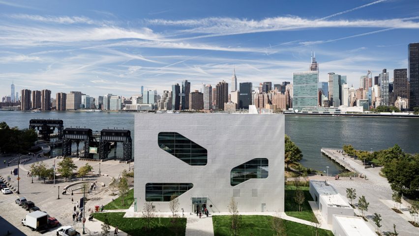 Queens Library at Hunter's Point by Steven Holl Architects