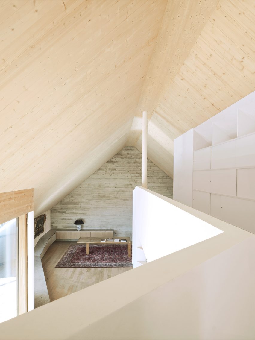 R11 loft extension by Pool Leber Architekten