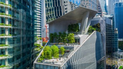 Kohn Pedersen Fox slots raised gardens into Robinson Tower in Singapore