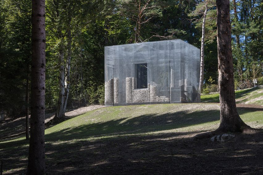 Simbiosi by Edoardo Tresoldi in Arte Sella