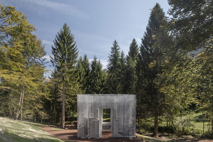 Simbiosi by Edoardo Tresoldi in Arte Sella