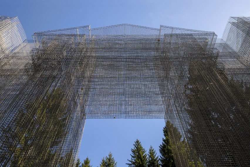 Simbiosi by Edoardo Tresoldi in Arte Sella