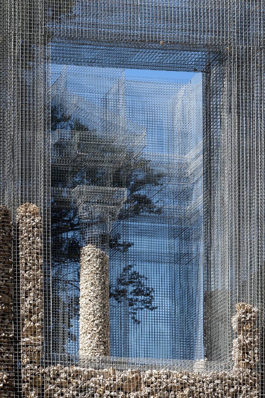Simbiosi by Edoardo Tresoldi in Arte Sella