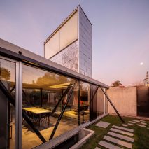 Skylight House by Rodolfo Cañas