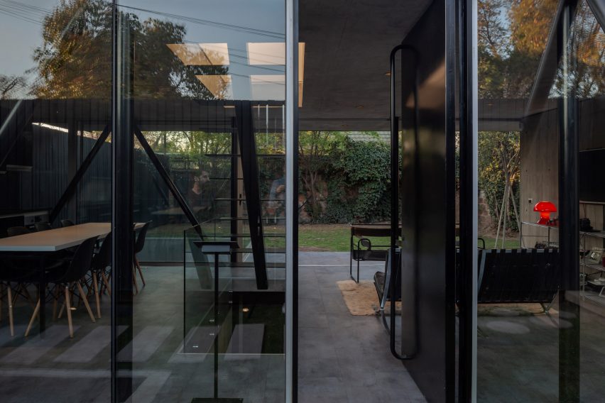 Skylight House by Rodolfo Cañas