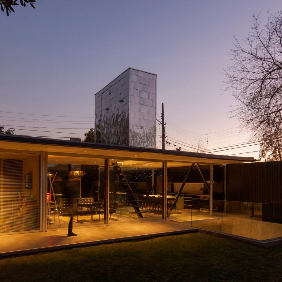 Rodolfo Cañas extends “oversized skylight” from Mogro House in Chile