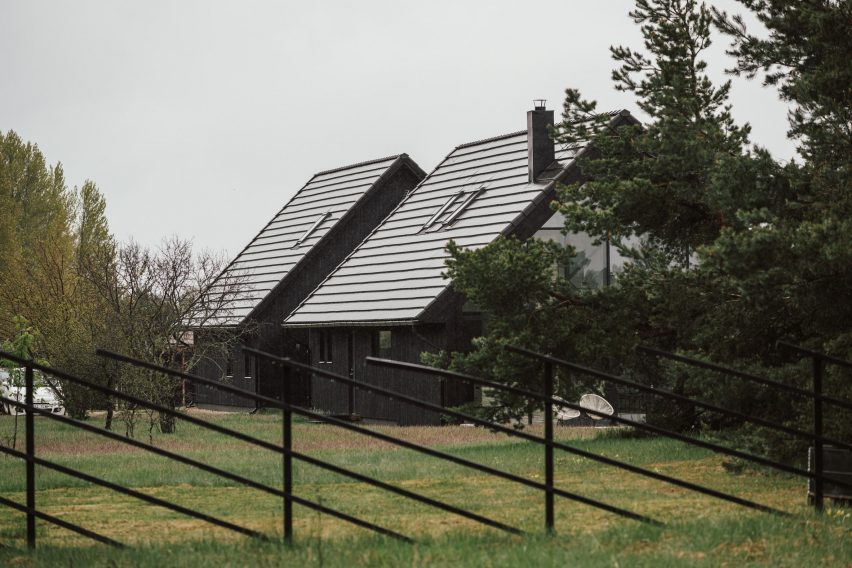 Summer House by Hanna Kartis