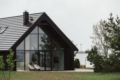 Summer House by Hanna Kartis