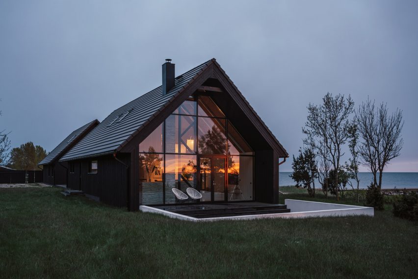 Summer House by Hanna Kartis