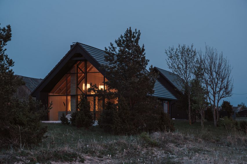 Summer House by Hanna Kartis