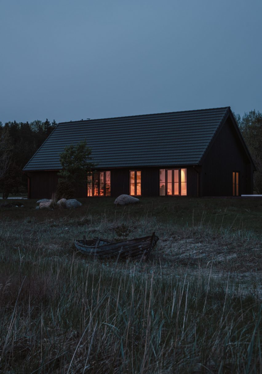 Summer House by Hanna Kartis
