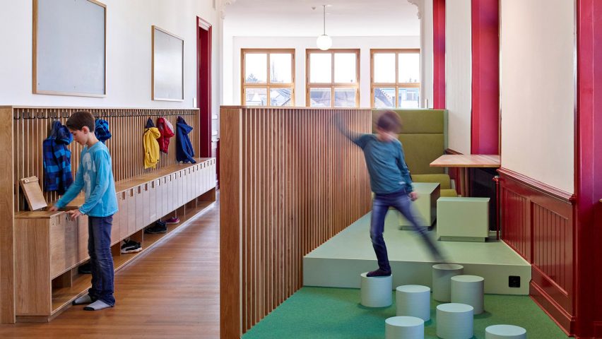 Learning Spaces ZMIK