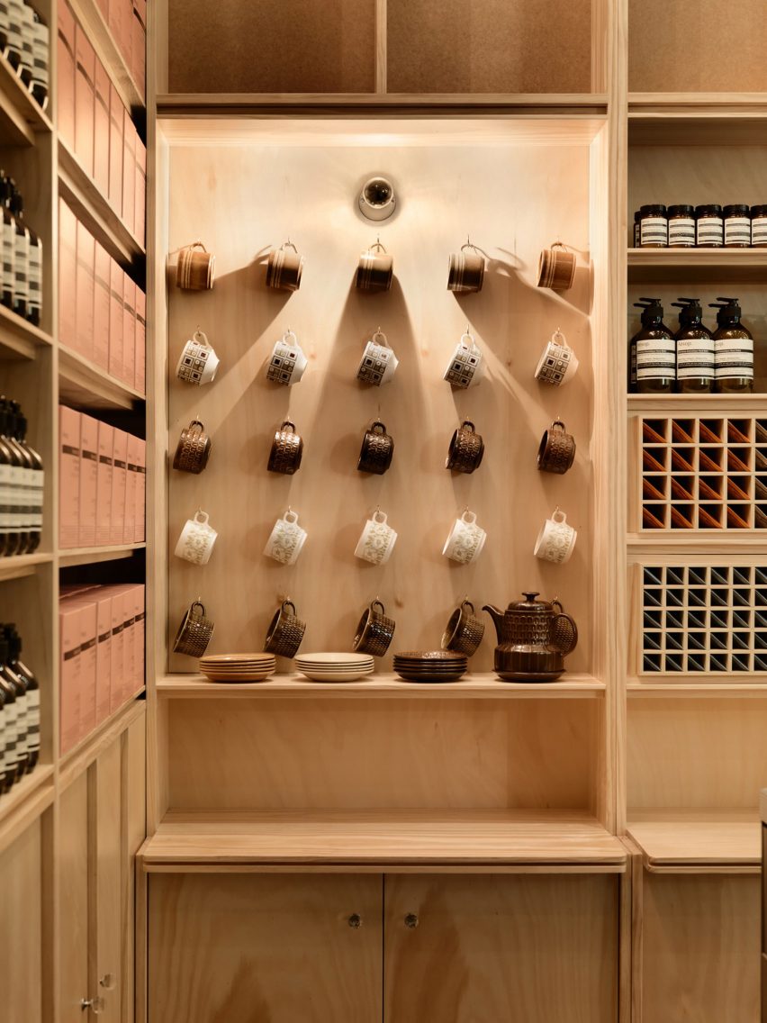 Aesop Bondi Signature Store by Mlkk Studio