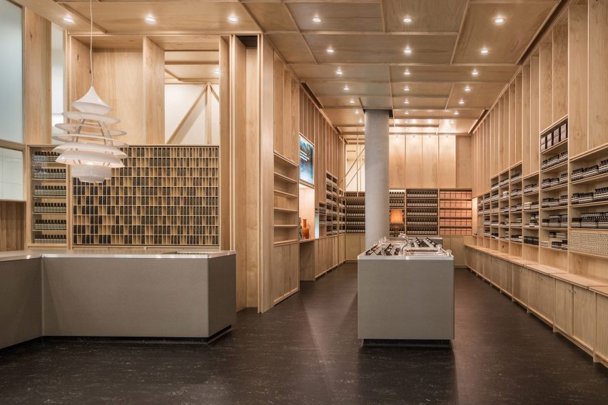 Aesop Bondi Signature Store by Mlkk Studio