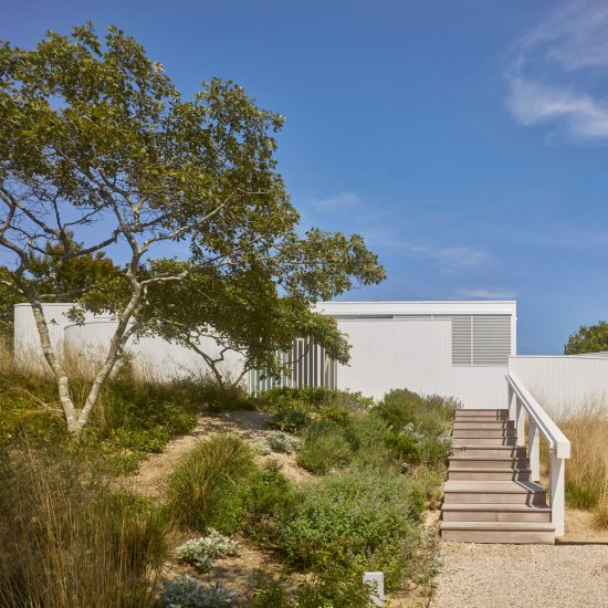 House in Amagansett by 1100 Architect