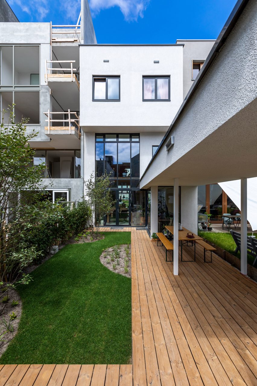 Amsterdam Buiksloterham by Fem Architects