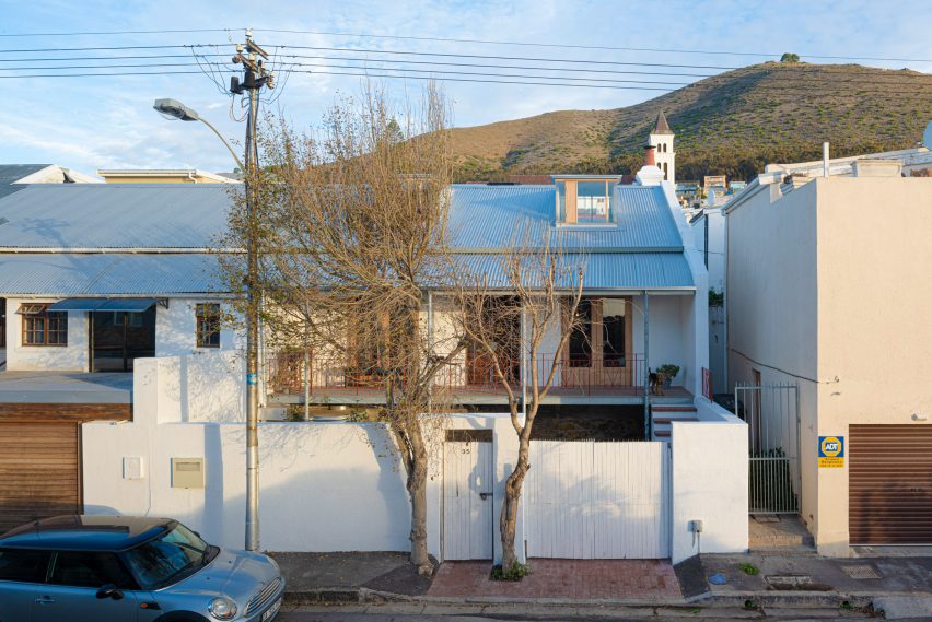 Exterior of Arklow Villa III by Douglas & Company
