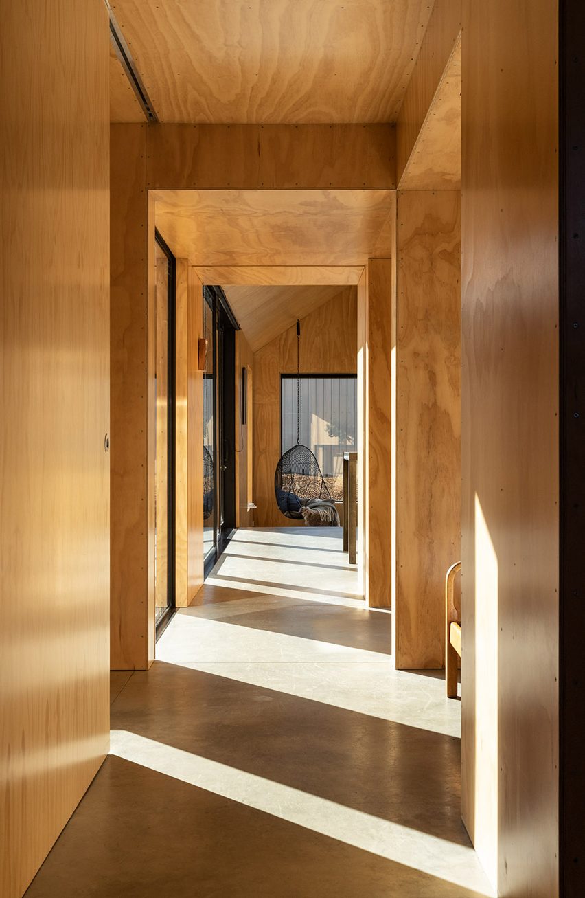 Avalanche House by Intuitive Architects in New Zealand