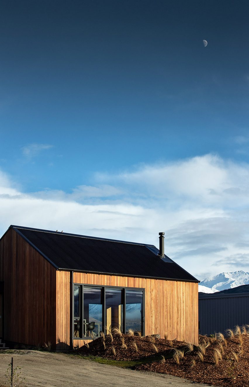 Avalanche House by Intuitive Architects in New Zealand