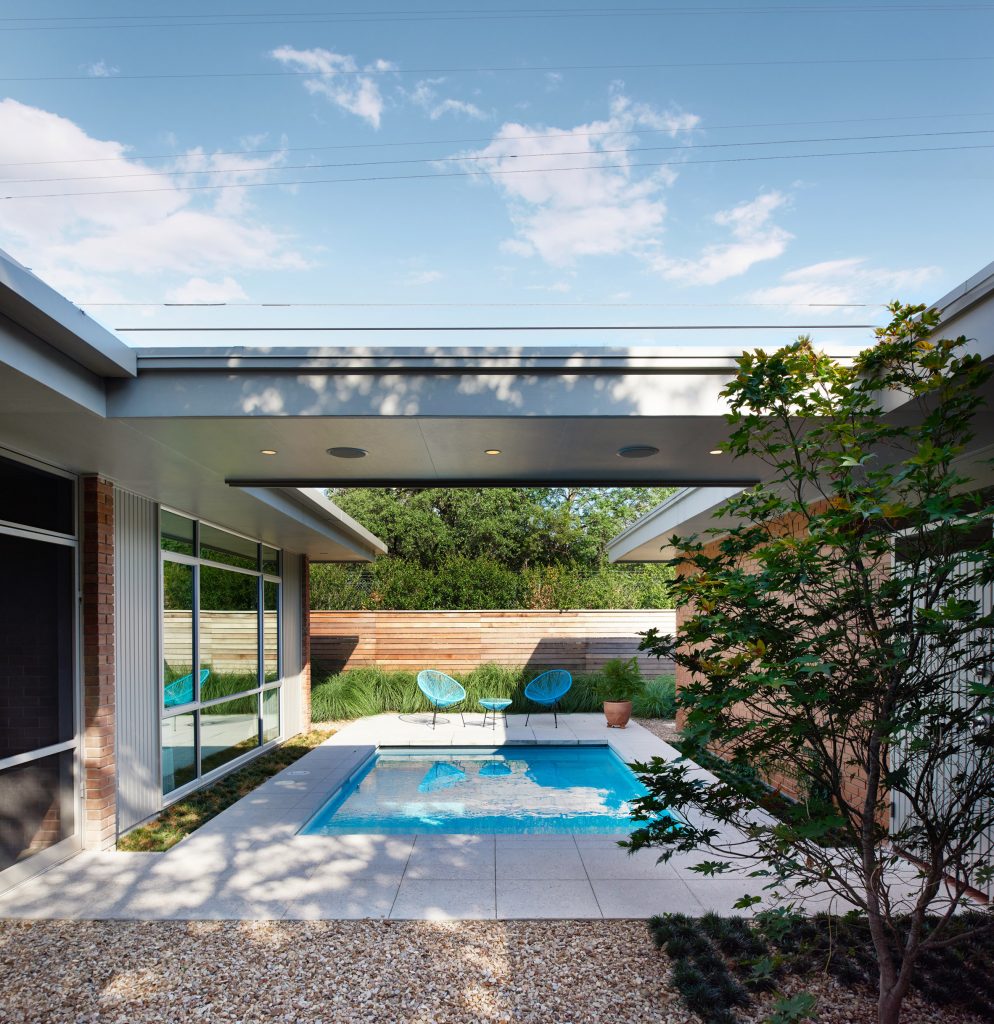 Balcones Residence by Clayton and Little