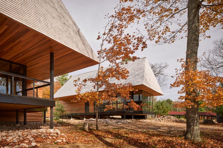 Bigwin Island by MacKay Lyons and Sweetapple