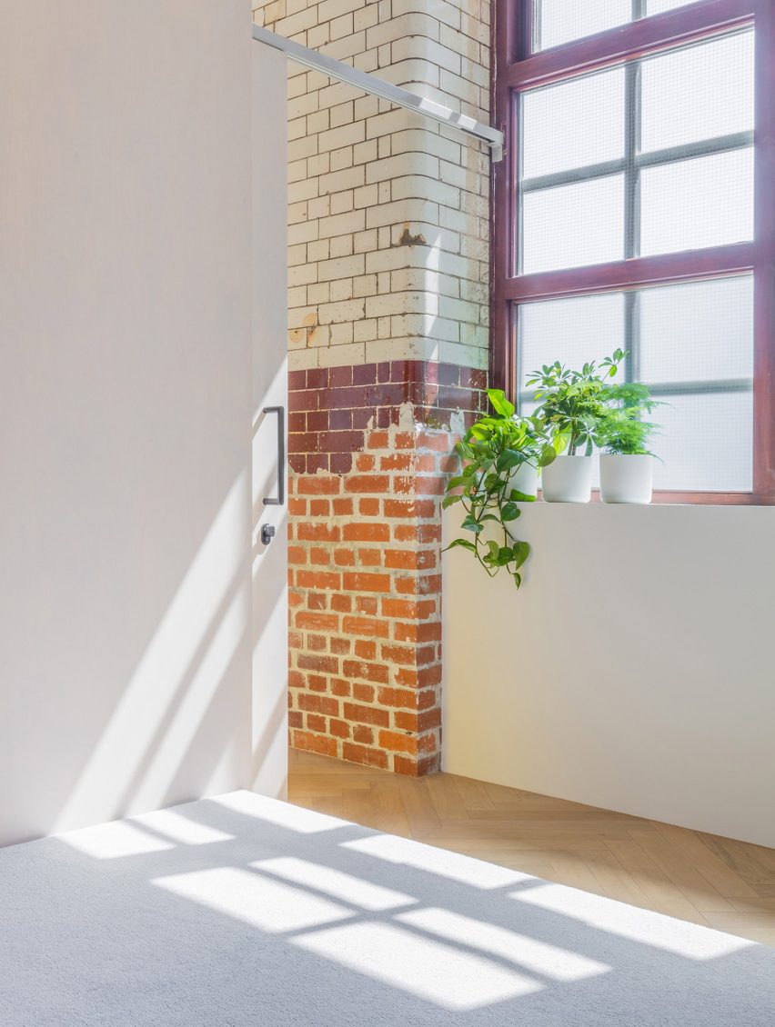 The Biscuit Factory apartment, designed by SUPRBLK