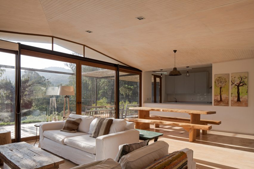 BL House by Mas Fernandez Arquitectos