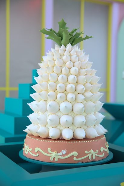 Bompas & Parr produces "world's lightest dessert" weighing just one gram