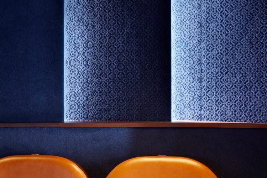 Boulevard theatre by Soda featuring a revolving auditorium