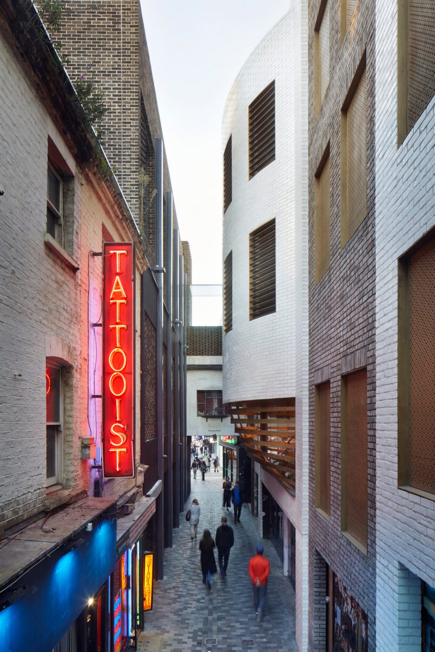 Boulevard theatre by Soda featuring a revolving auditorium