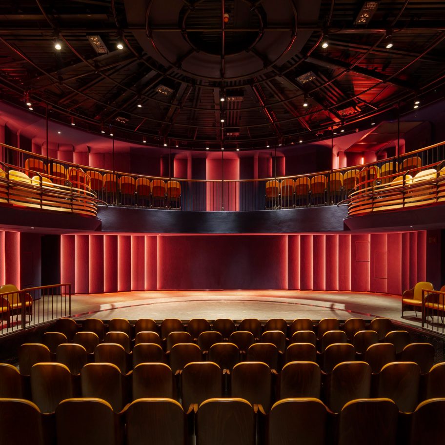 Boulevard theatre by Soda featuring a revolving auditorium